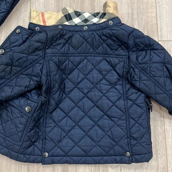 AUTHENTIC BURBERRY KIDS UNISEX JACKET REMOVABLE HOODIE 12M - Picture 11 of 11